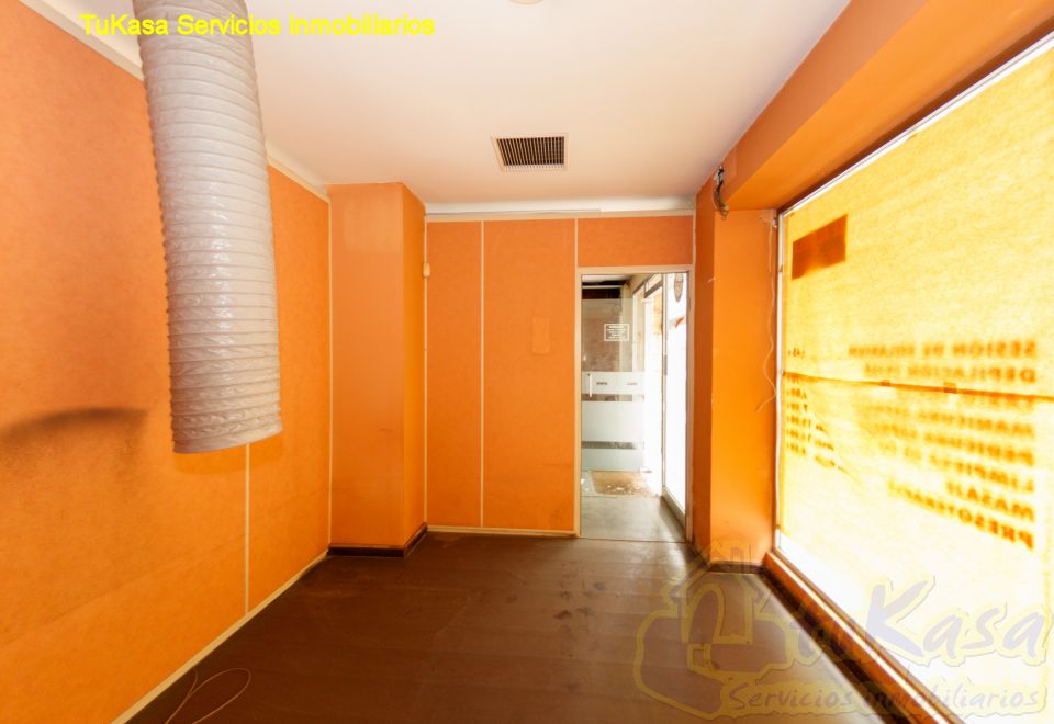 Local_comercial_en_el_centro_de_Sada_frente_a_2_calles__TUKASA_02