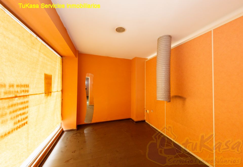 Local_comercial_en_el_centro_de_Sada_frente_a_2_calles__TUKASA_03