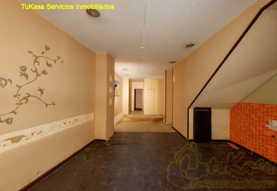 Local_comercial_en_el_centro_de_Sada_frente_a_2_calles__TUKASA_10