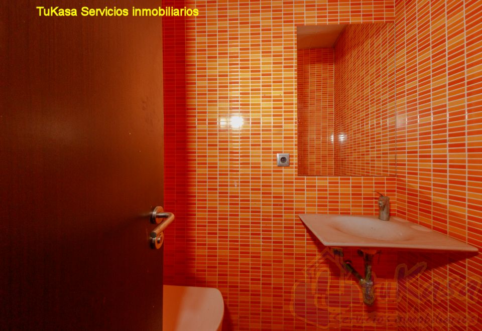 Local_comercial_en_el_centro_de_Sada_frente_a_2_calles__TUKASA_13