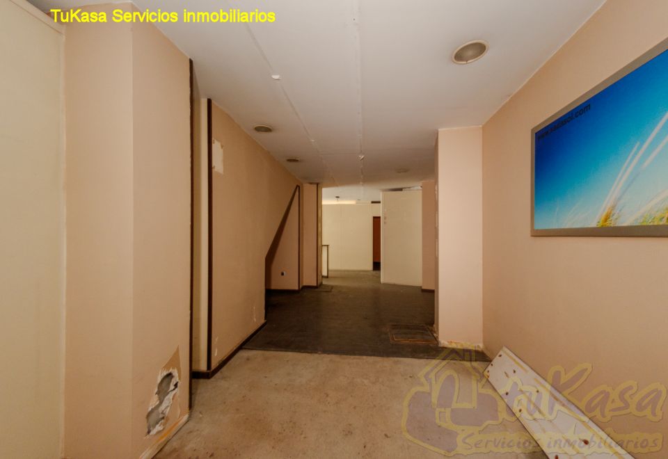 Local_comercial_en_el_centro_de_Sada_frente_a_2_calles__TUKASA_18