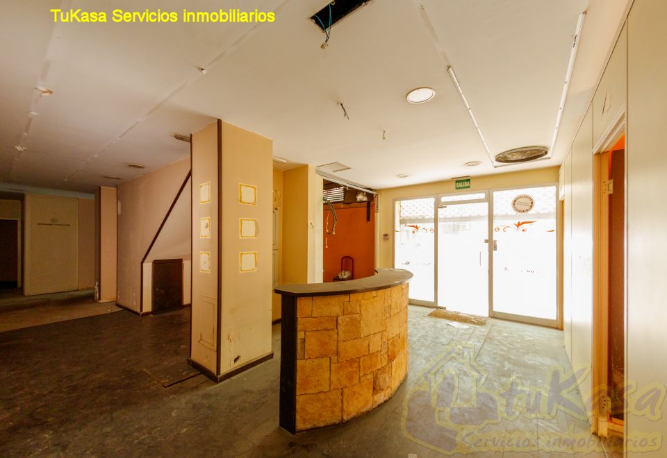 Local_comercial_en_el_centro_de_Sada_frente_a_2_calles__TUKASA_21